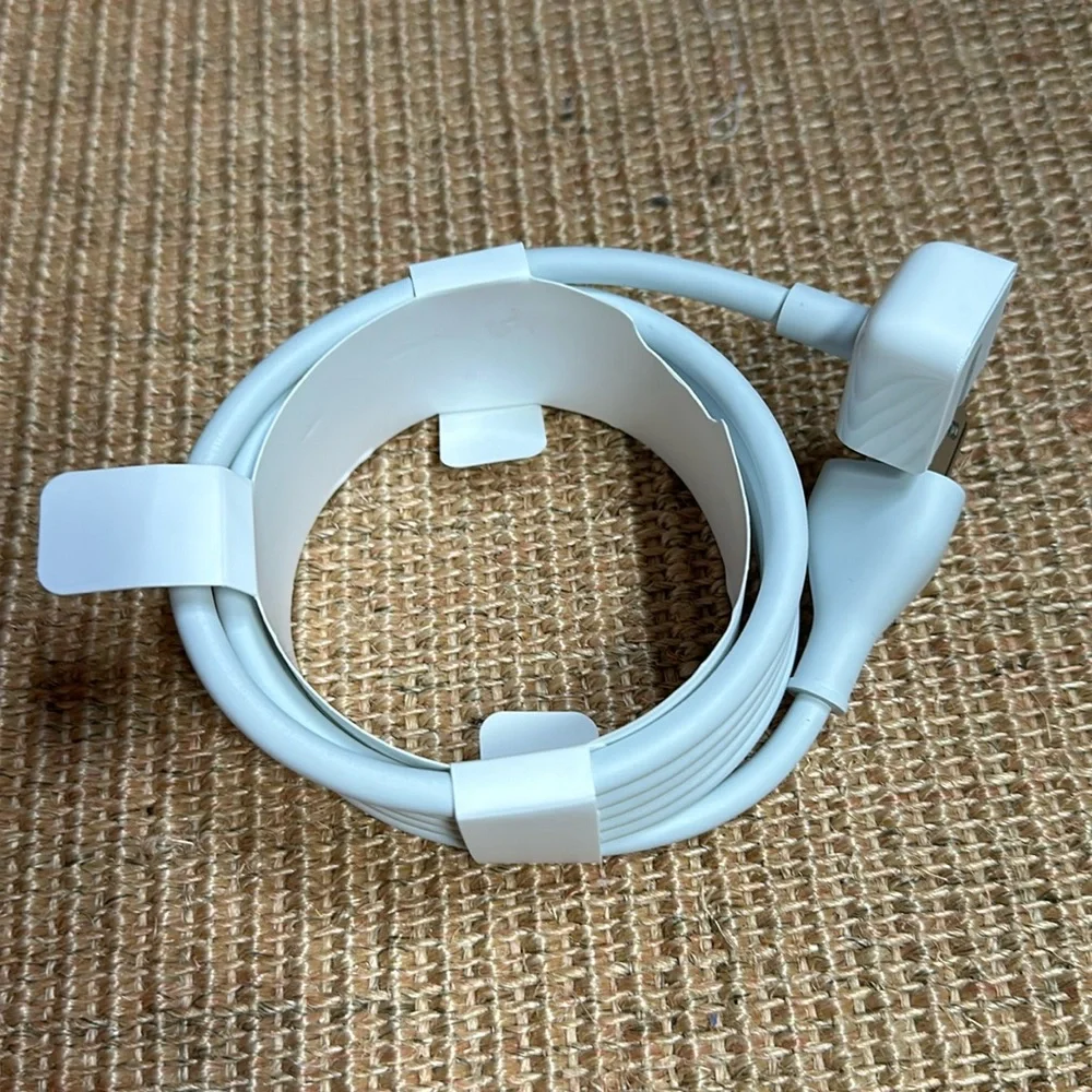 Apple Power Adapter Extension Cable A1 2.5a 125V 3-prong 1.8M NEW